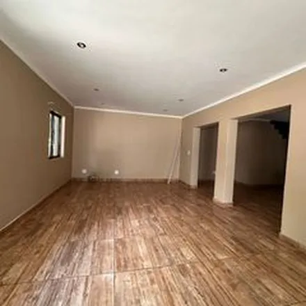 Rent this 4 bed apartment on unnamed road in Kameeldrif, Gauteng