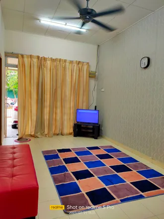 Rent this 1 bed apartment on Jalan Bunga Raya 9 in Taman Bunga Raya, 43900 Sepang