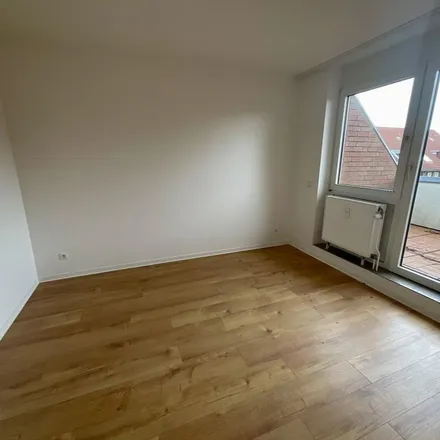 Rent this 2 bed apartment on Memeler Straße 32 a b in 26388 Wilhelmshaven, Germany