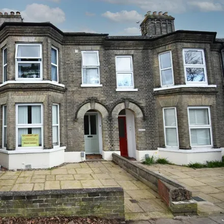 Rent this 5 bed townhouse on Brunswick Dental in 13 Brunswick Road, Norwich