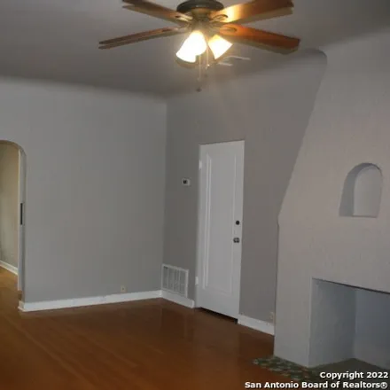 Image 8 - 224 East Rosewood Avenue, San Antonio, TX 78212, USA - Apartment for rent