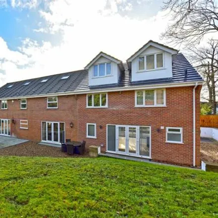 Rent this 8 bed house on Woodlands in Gerrards Cross, SL9 8DE