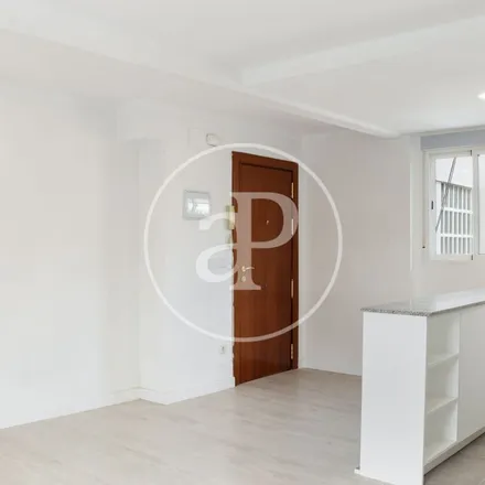 Rent this 2 bed apartment on Parroquia de San Juan y San Vicente in Carrer d'Isabel la Catòlica, 13