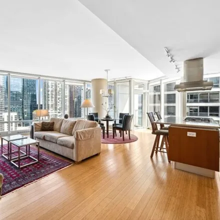 Image 2 - 340 on the Park, 340 East Randolph Street, Chicago, IL 60601, USA - Condo for sale