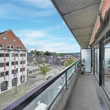 Rent this 2 bed apartment on Avenue Gouverneur Bovesse 13 in 5100 Jambes, Belgium
