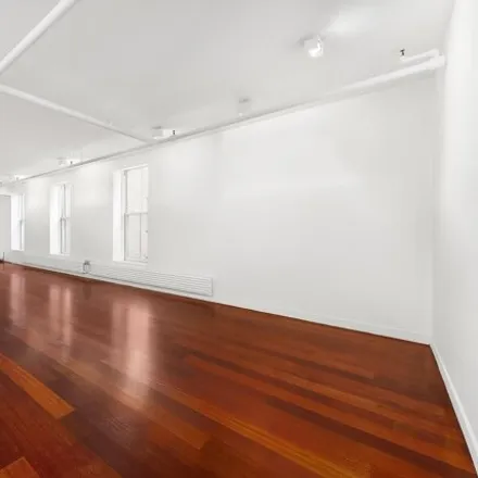 Image 5 - 419 West Broadway, New York, NY 10012, USA - Apartment for sale