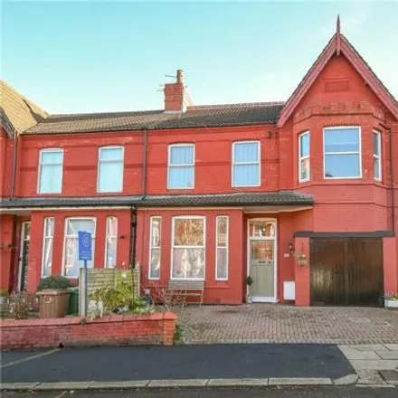 Buy this 5 bed duplex on Radnor Drive in Wallasey, CH45 7PS