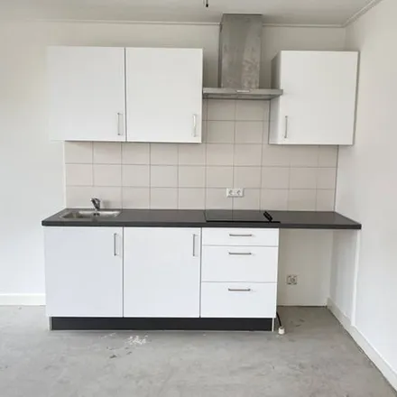 Rent this 2 bed apartment on Kruisstraat in 5249 RH Rosmalen, Netherlands