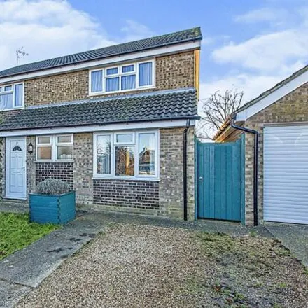 Buy this 4 bed house on Viceroy Close in Raunds, NN9 6PJ