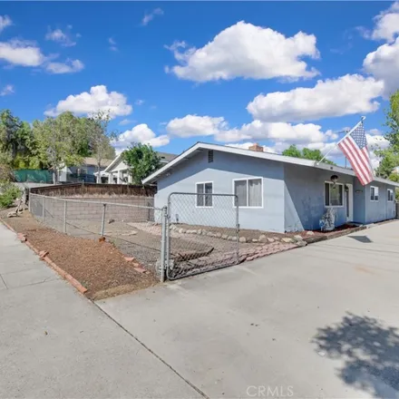 Image 3 - Pottery Street, Lake Elsinore, CA 92330, USA - House for sale