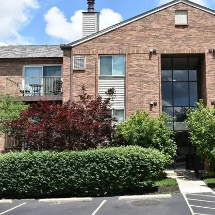 Buy this 2 bed condo on 5905 Meadow Creek Drive in Mulberry, Miami Township