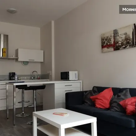 Image 2 - Nantes, PDL, FR - Apartment for rent