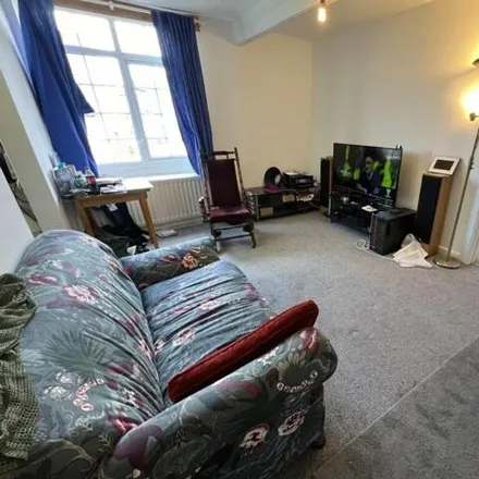 Image 3 - The Maltings, Warminster, BA12 8JR, United Kingdom - Apartment for rent