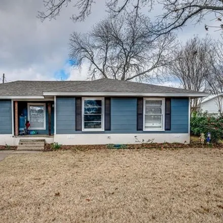 Buy this 3 bed house on 1103 Corsicana Highway in Hillsboro, TX 76645