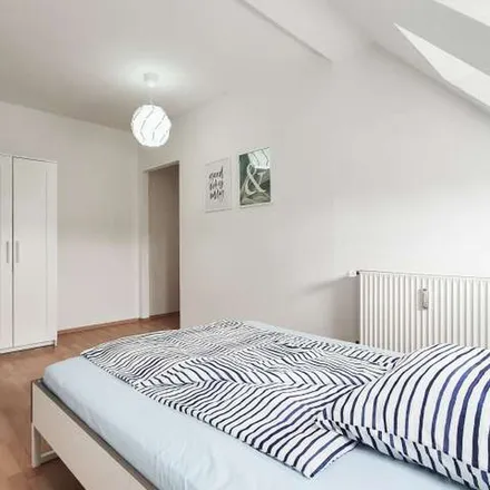 Rent this 5 bed apartment on Wattstraße 22 in 12459 Berlin, Germany