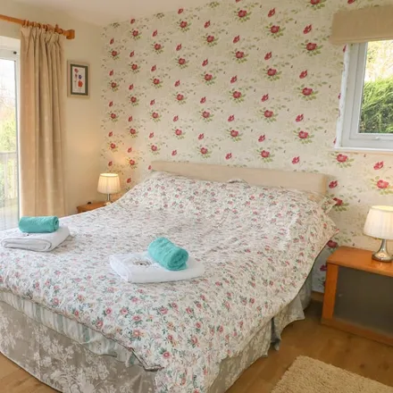 Rent this 2 bed townhouse on Findern in DE65 6AF, United Kingdom