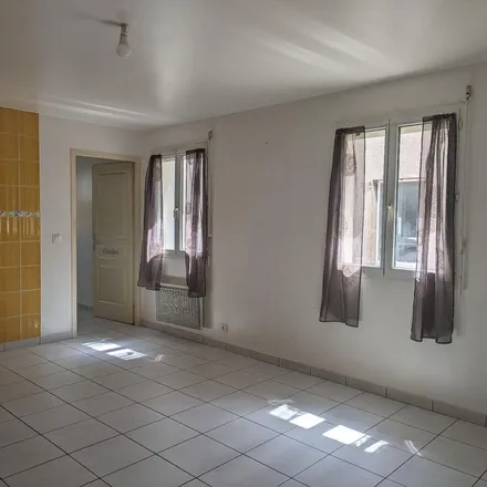 Image 5 - Avenue du Rhône, 38550 Sablons, France - Apartment for rent