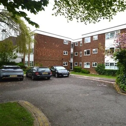 Rent this 2 bed apartment on Eastbury Court in St Albans, AL1 3PS