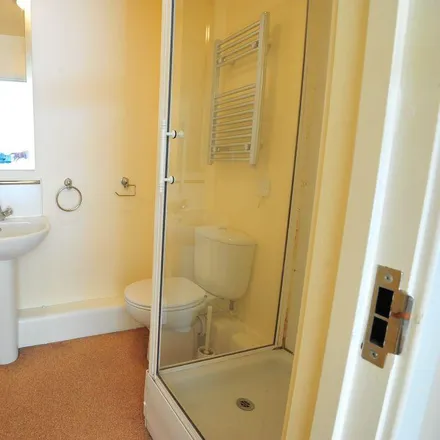 Image 5 - Caister Hall, Conisbrough Keep, Coventry, CV1 5PP, United Kingdom - Townhouse for rent
