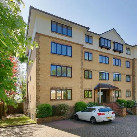 Rent this 1 bed apartment on 32 in 33 Rothesay Avenue, London