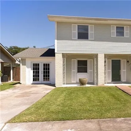 Rent this 4 bed house on 7009 Amanda Street in Metairie, LA 70003