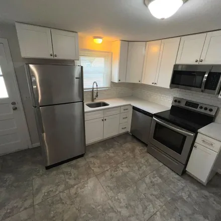 Rent this 3 bed apartment on 112 Brookside Circle in Wethersfield, CT 06109