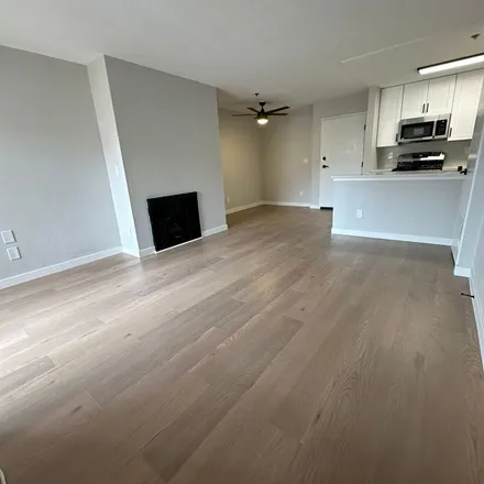 Rent this 1 bed apartment on 2406 Glyndon Avenue in Los Angeles, CA 90291