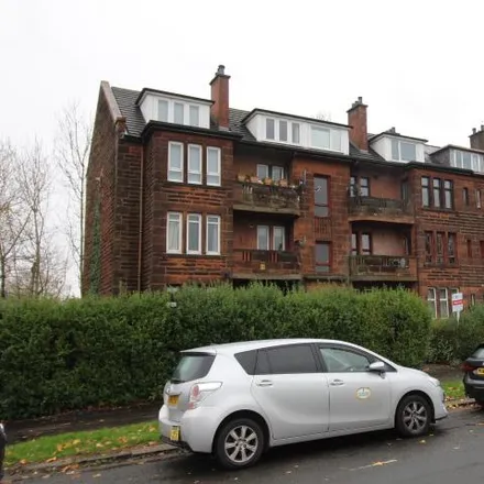Rent this 2 bed apartment on Aldi in 4 Knightscliffe Avenue, High Knightswood