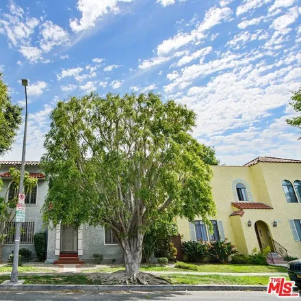Image 1 - 422 North Spaulding Avenue, Los Angeles, CA 90036, USA - Townhouse for sale