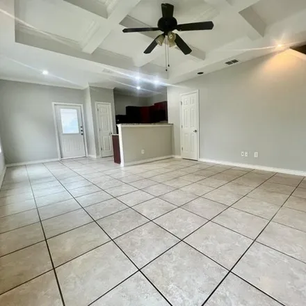 Image 4 - 4959 Appleseed Court, San Antonio, TX 78238, USA - Townhouse for sale