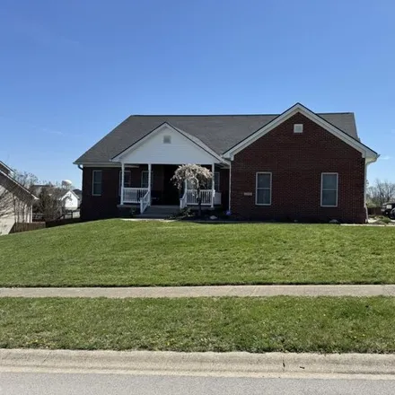 Buy this 5 bed house on Elmwood Drive in Versailles, KY 40383