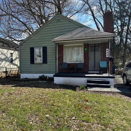 Buy this 2 bed house on 160 South Weyant Avenue in Columbus, OH 43213