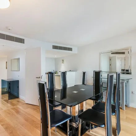 Rent this 2 bed apartment on Lavender Hill in London, SW11 2PD