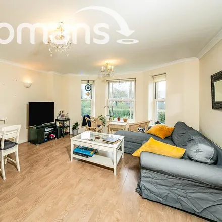 Image 2 - Garden Mews, 10-15 Westcote Road, Reading, RG30 2HD, United Kingdom - Apartment for rent