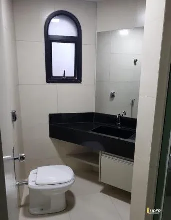 Buy this 1 bed apartment on Avenida Floriano Peixoto in Centro, Uberlândia - MG