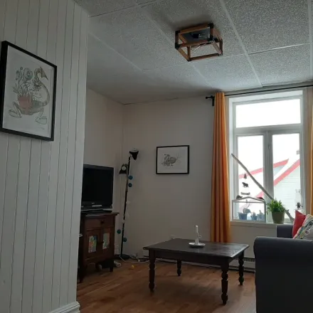 Rent this 5 bed apartment on 25 Rue Saint-Cyrille in Lévis, QC G6V 1X1