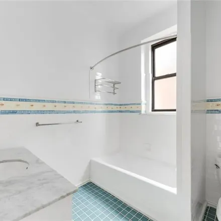 Image 5 - 1070 Madison Avenue, New York, NY 10028, USA - Apartment for rent
