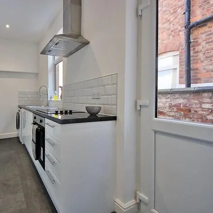 Rent this 3 bed townhouse on 150 Knighton Fields Road East in Leicester, LE2 6DR