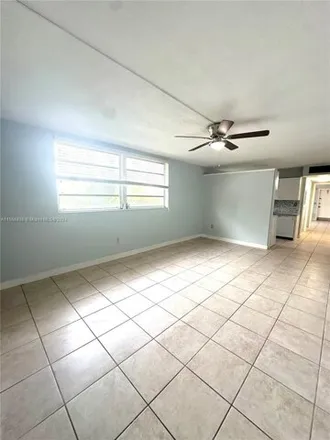 Image 7 - 1120 102nd Street, Bay Harbor Islands, Miami-Dade County, FL 33154, USA - Condo for rent