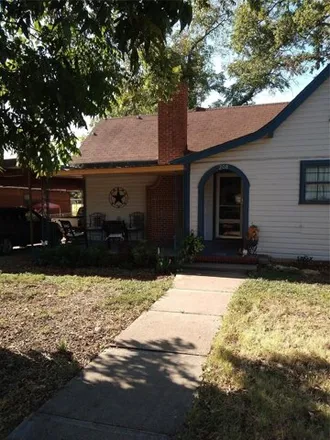 Image 1 - 270 East 9th Street, Coleman, TX 76834, USA - House for sale