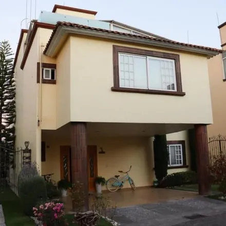 Buy this 4 bed house on Calle Francisco I. Madero in San Salvador Tizatlalli, 52172 Metepec