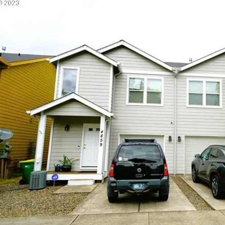 Buy this 6 bed house on 4857 Southwest 141st Avenue in Beaverton, OR 97005