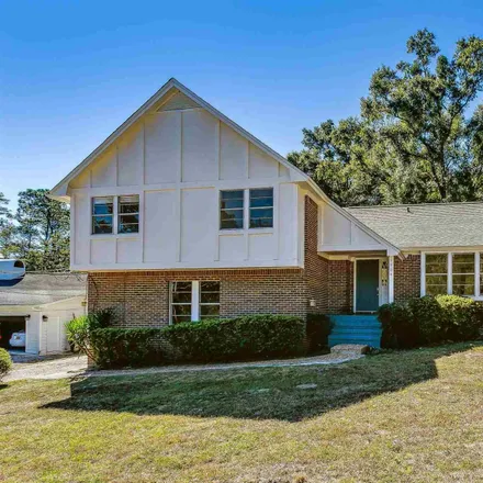Buy this 5 bed house on 9924 Hillview Drive in Pensacola, FL 32514