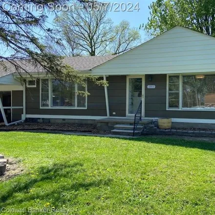 Buy this 3 bed house on 33627 Clarita Street in Livonia, MI 48152