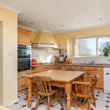 Image 4 - Compton Way, Winchester, SO22 4EY, United Kingdom - House for sale
