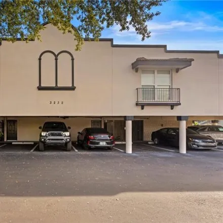 Buy this 1 bed condo on Macdill Avenue @ Stovall Street in South Macdill Avenue, Tampa