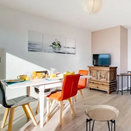 Image 2 - 56170 Quiberon, France - Apartment for rent