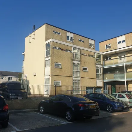 Rent this 1 bed apartment on scout hut grounds in Ridding Close, Southampton
