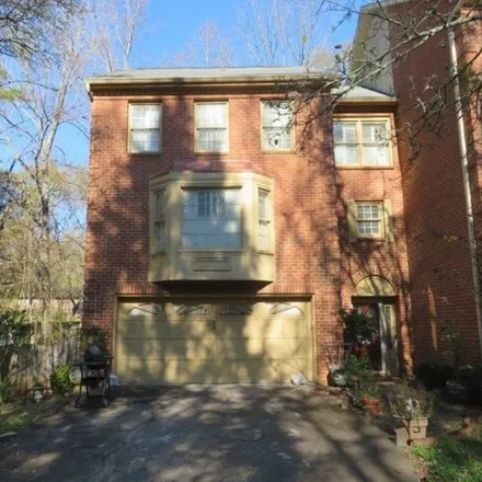 Buy this 2 bed house on 280 Dunwoody Creek Circle in Atlanta, GA 30350