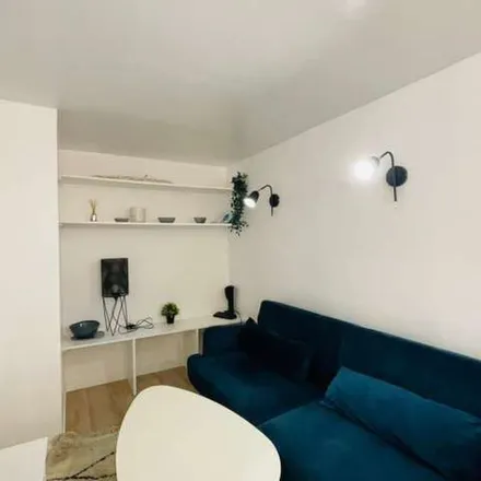 Rent this 2 bed apartment on 11 Rue Jeanne d'Asnières in 92110 Clichy, France